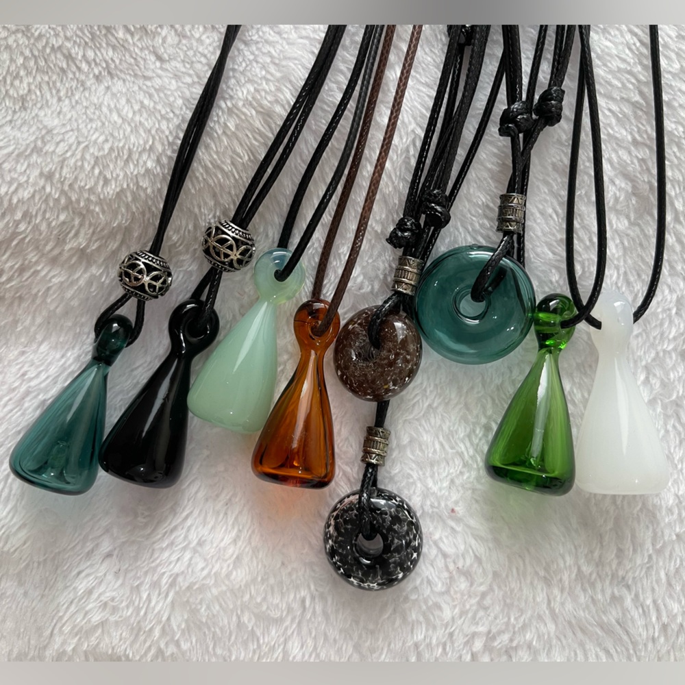 Handmade Essential Oil Necklace Diffuser (Refillable)